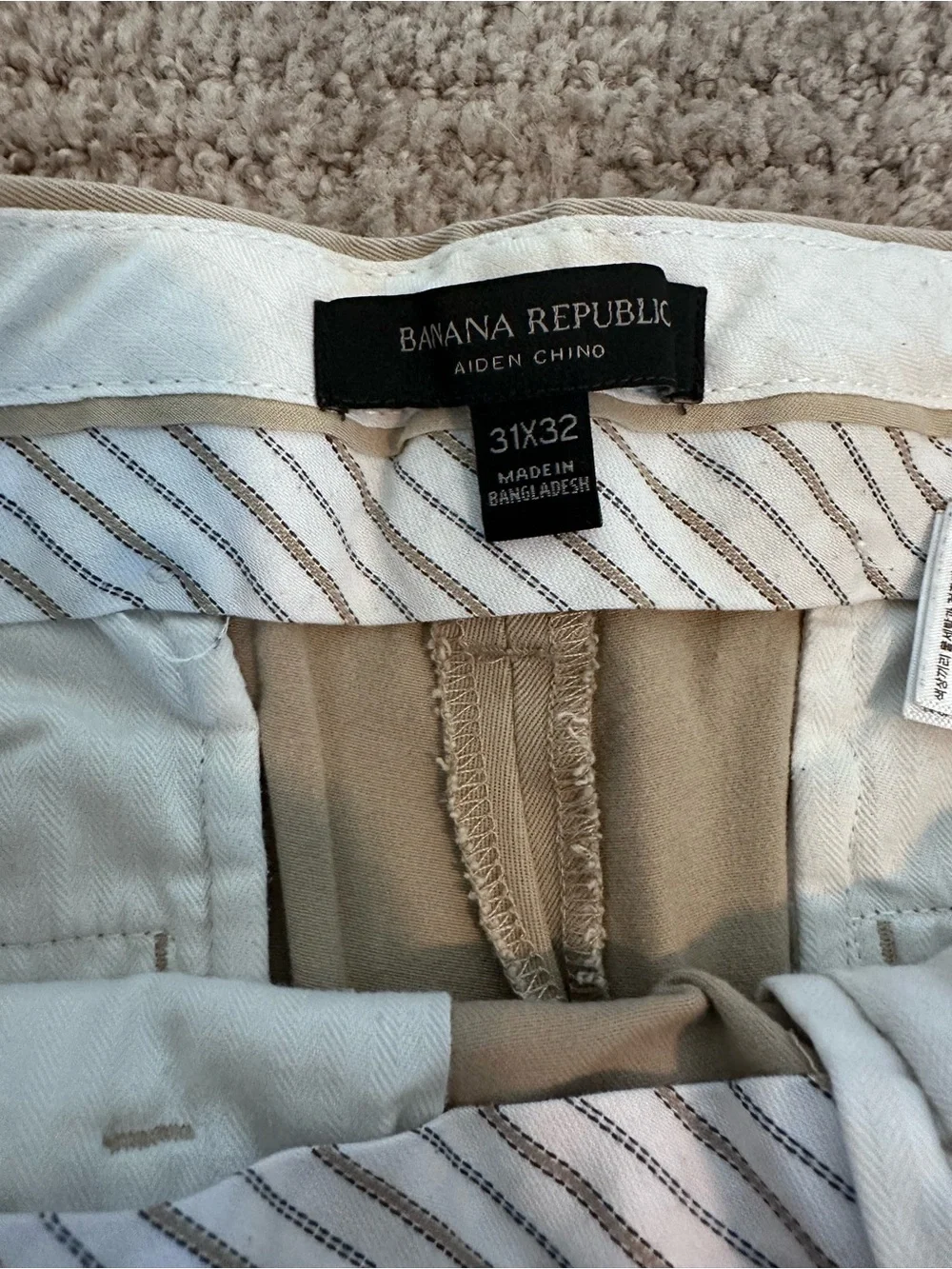 Banana Republic Slim Straight Khaki Chinos - Light Beige